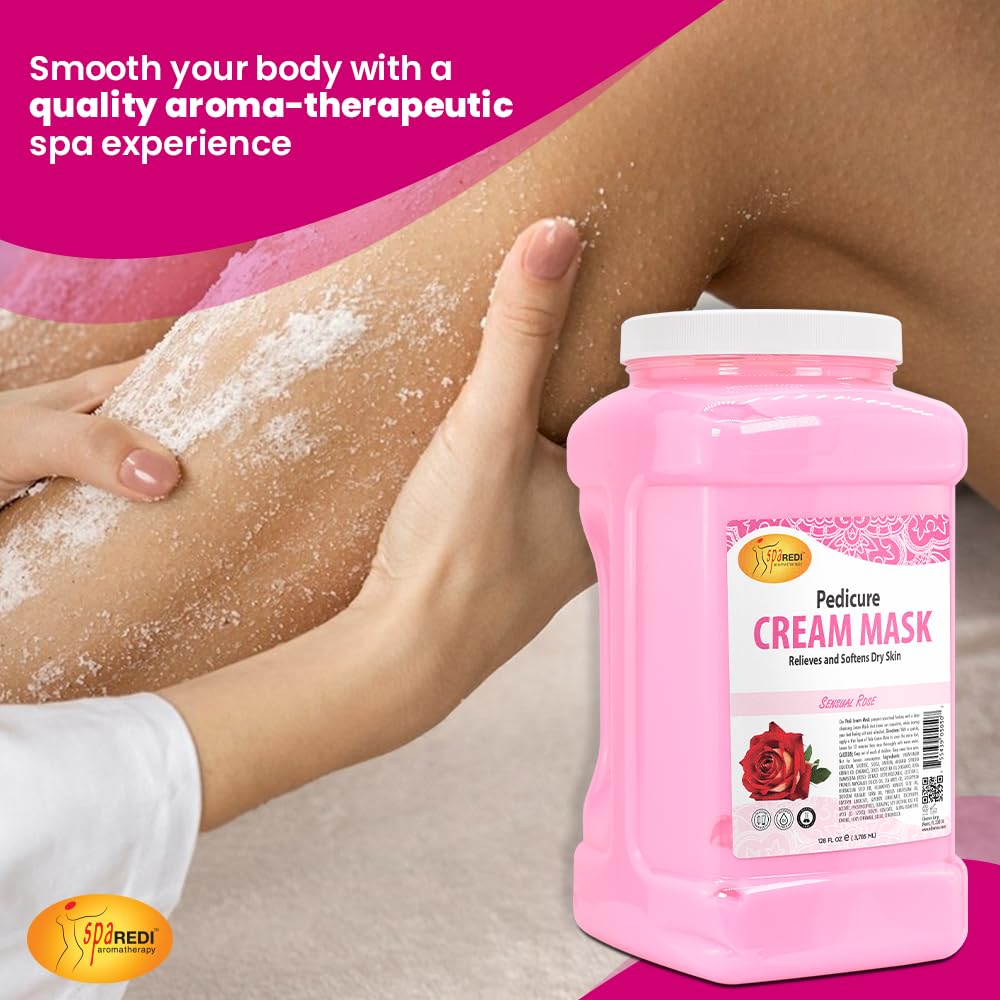 Texture crème rose sensuelle prête à être massée sur peau douce