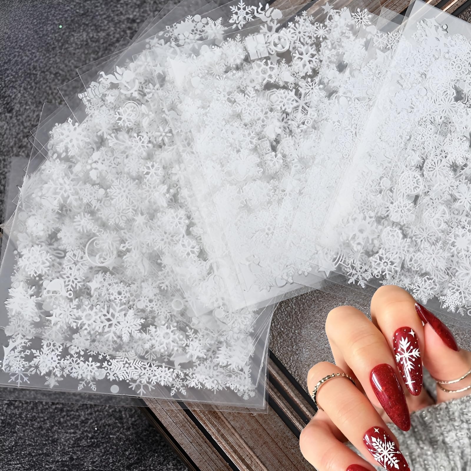 Figuras de nieve SPLOCUDU para decorar uñas con estilo festivo.