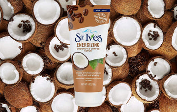 St. Ives Coco Café exfoliante aroma energizante en cada uso.