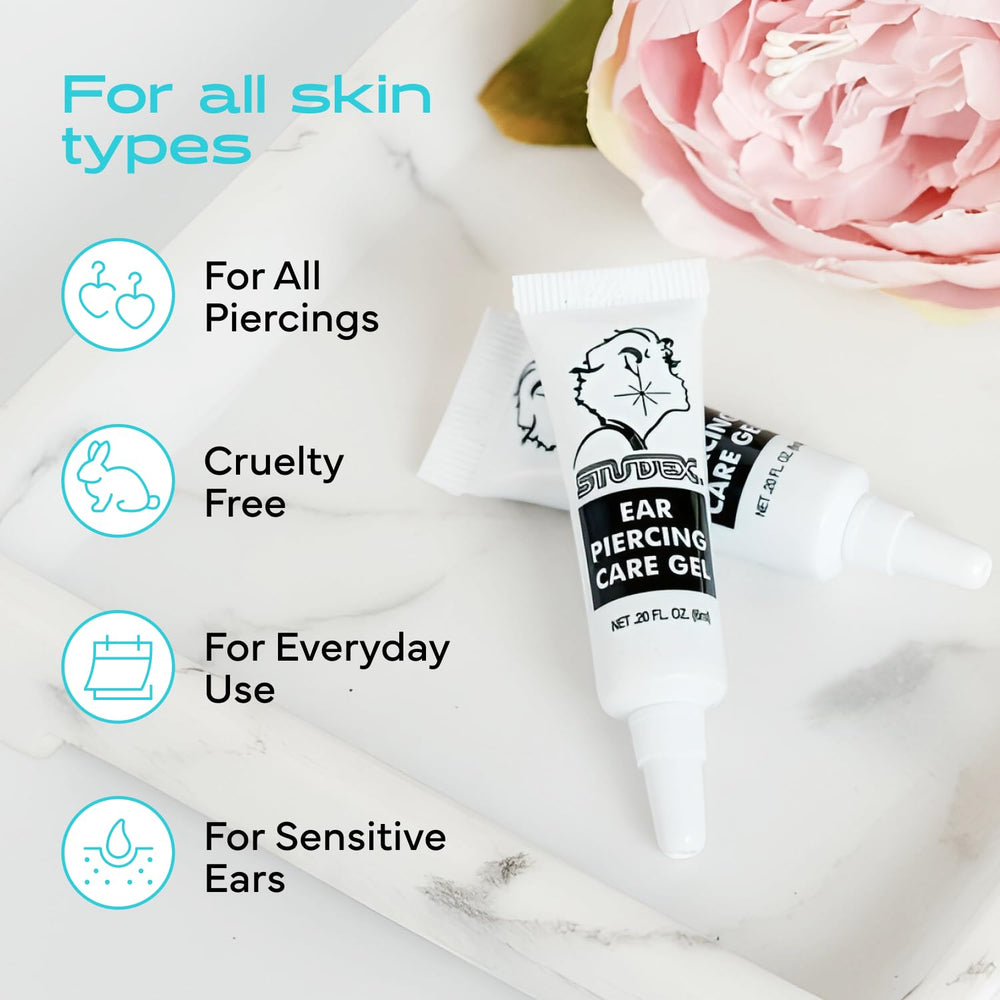 Rutina diaria con gel Studex para apoyar la curación del piercing.