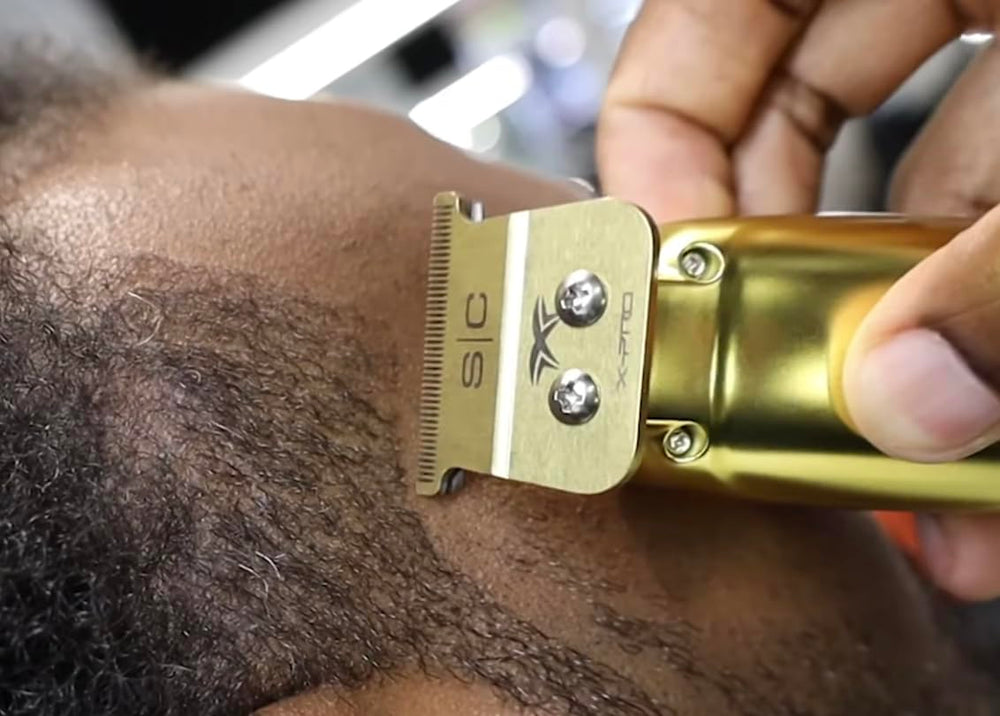 Stylecraft Saber Pro diseño ergonómico y acabado dorado para manejo cómodo.