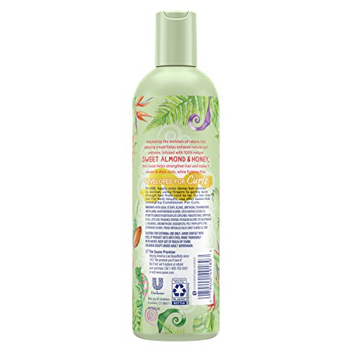 Aplicación fácil de la crema definidora para rizos Suave Kids.