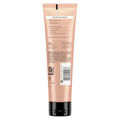 Textura de crema engrosadora de Suave Simply Styled para mayor densidad.