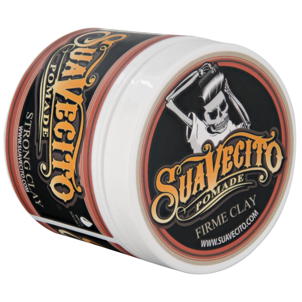 Aplicación manual fácil con Suavecito Firme Clay para estilo informal