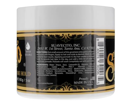 Textura cremosa de Suavecito Pomade Firme facilita peinado suave y uniforme.