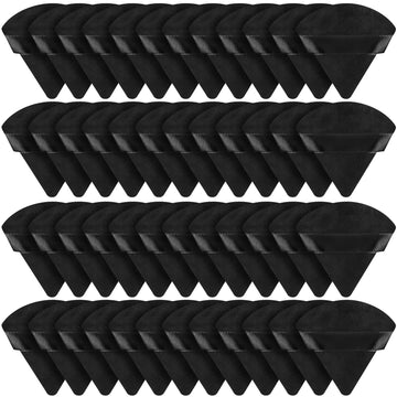 Puff triangular velour de Suclain para aplicar polvos con precisión.