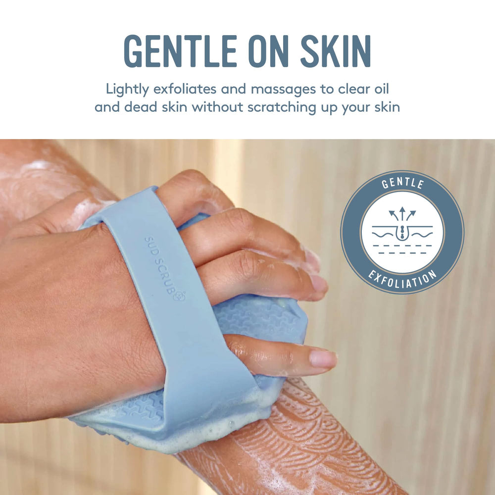 Sud Scrub finas flexibles de silicona exfolian suavemente la piel.