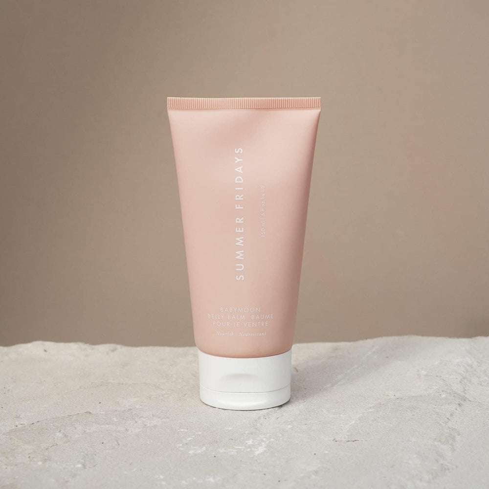Textura cremosa de Babymoon Belly Balm para hidratación diaria