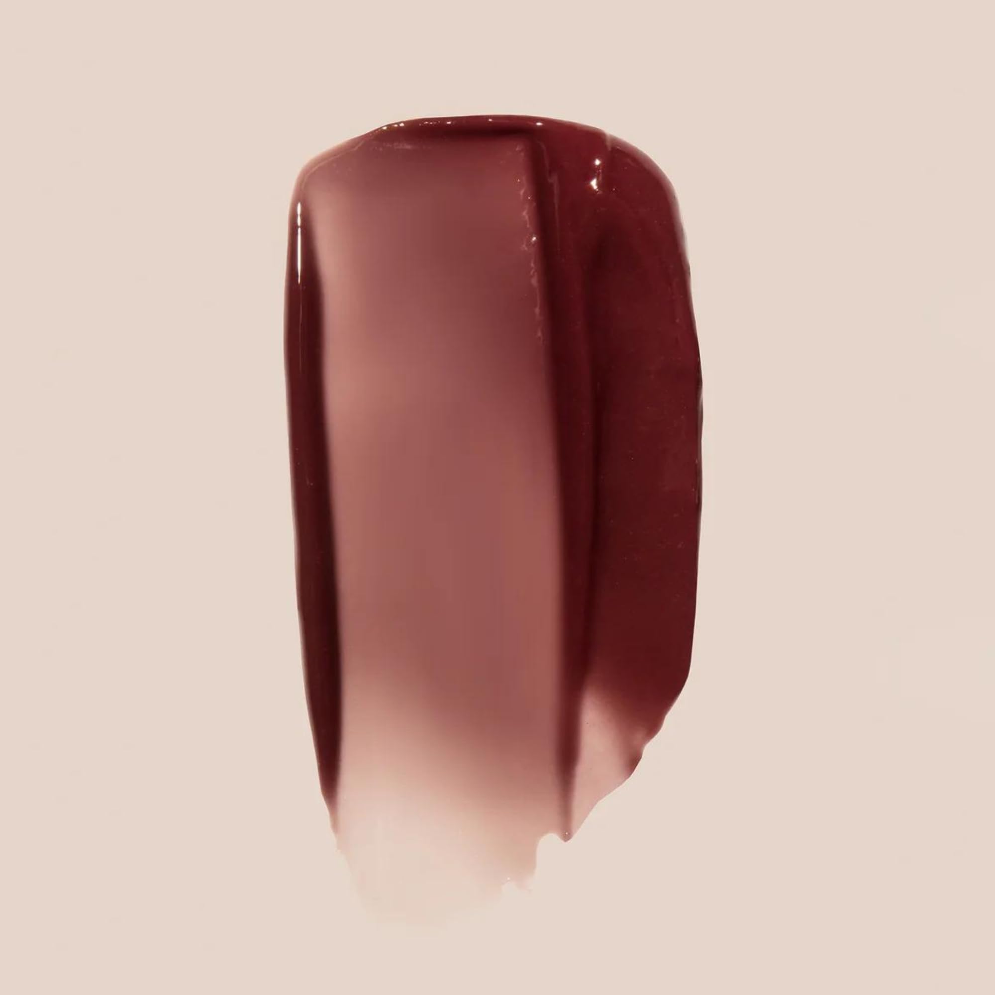 Summer Fridays baume-levres teinte rose subtile pour un look naturel.