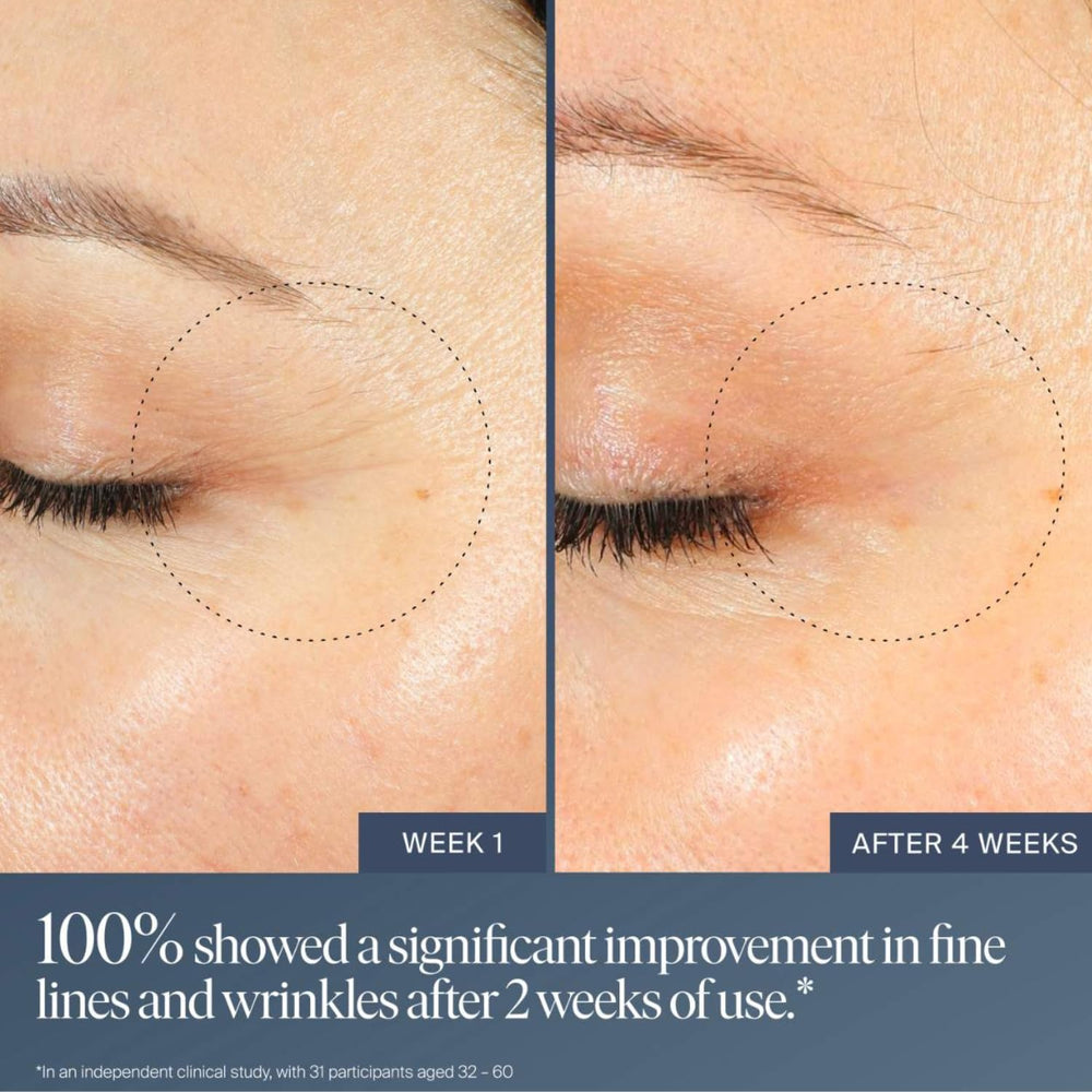 Aplicador suave de Summer Fridays Jet Lag Overnight Eye Serum en uso nocturno.