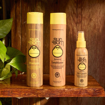 Sun Bum textura suave y brillo; cabello sedoso tras lavado.