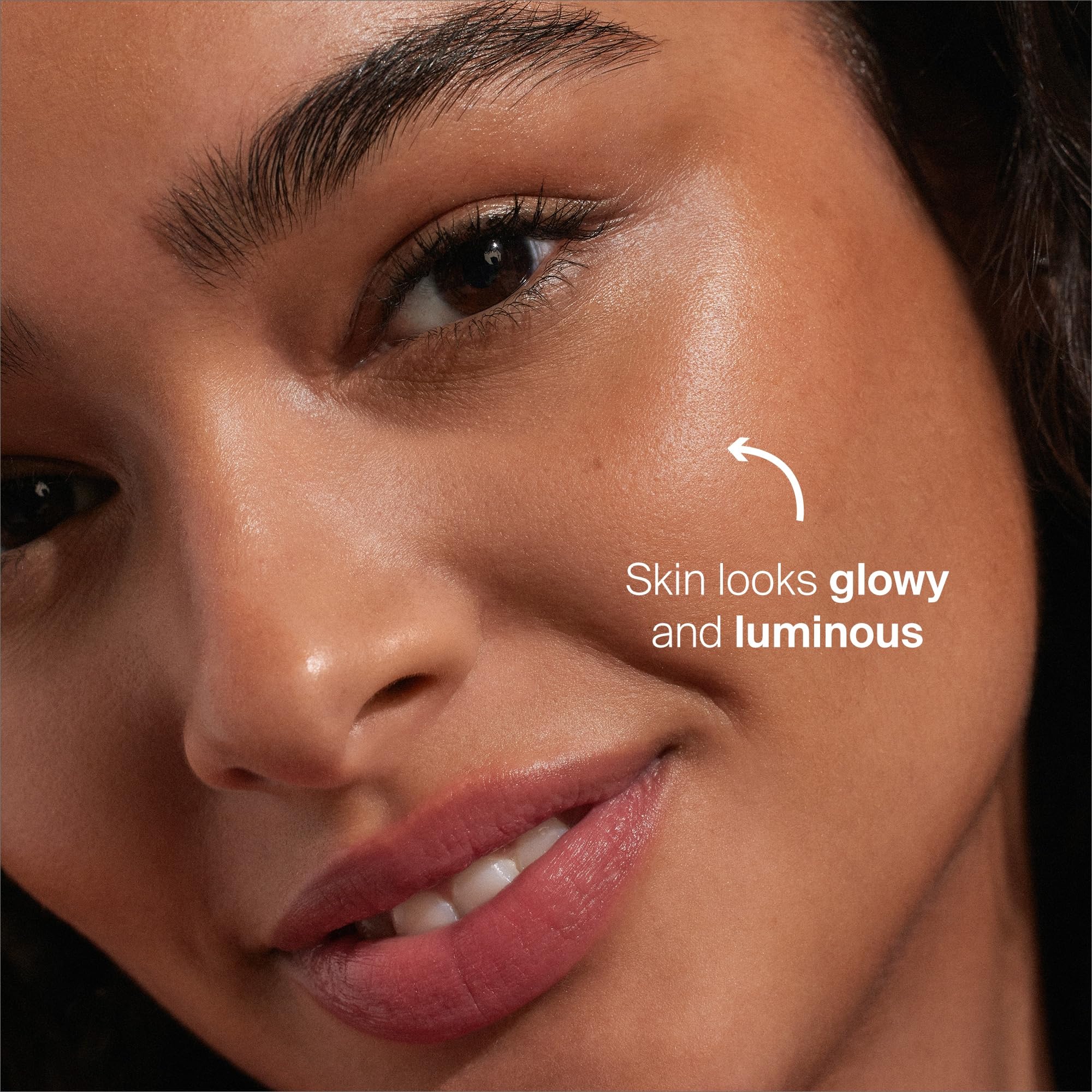 Supergoop! Glowscreen Sunset b5 y niacinamida para tono uniforme