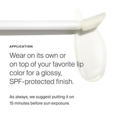 Supergoop Lipscreen Shine SPF 40 — labios con brillo y sensación suave al tacto.