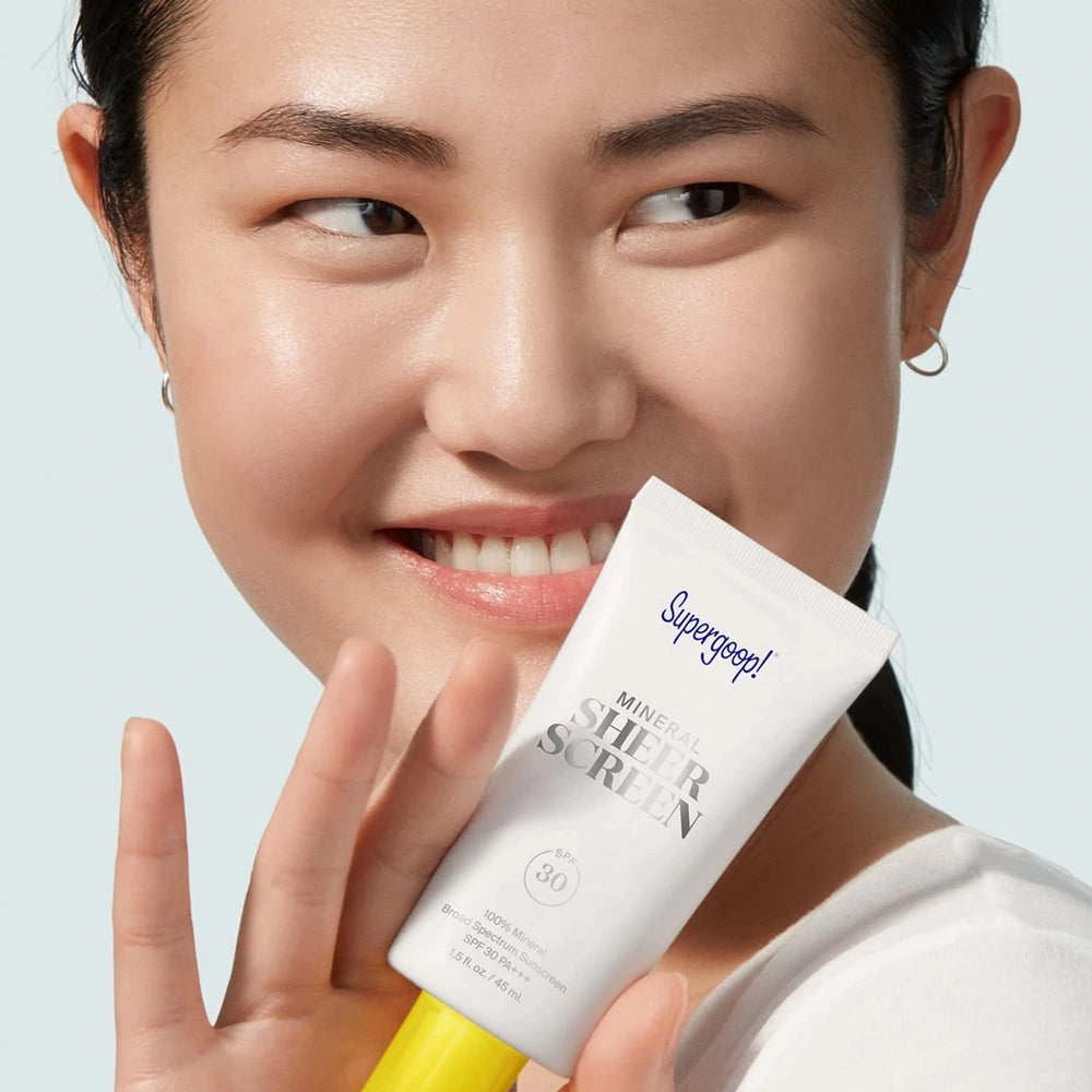 Tecnología de matriz ligera en Supergoop Mineral Sheerscreen para sensación imperceptible.