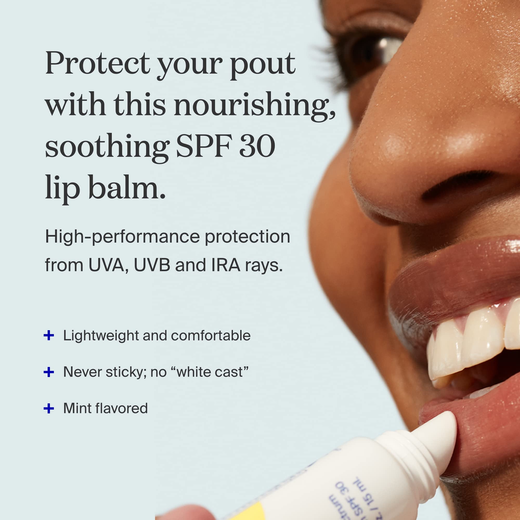 Textura sedosa del bálsamo PLAY SPF 30 en labios