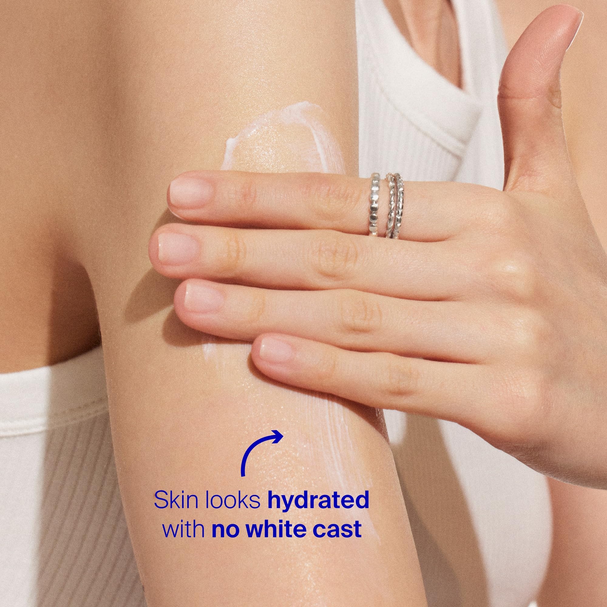 PLAY Everyday Lotion cuida la piel con girasol y romero.