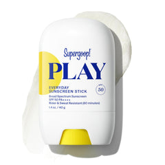 Supergoop! PLAY Stick: protector solar en barra con acabado claro para uso diario.