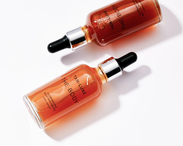 Tan-Luxe Peau Unifiée: teint homogène et lumineux sans effort.