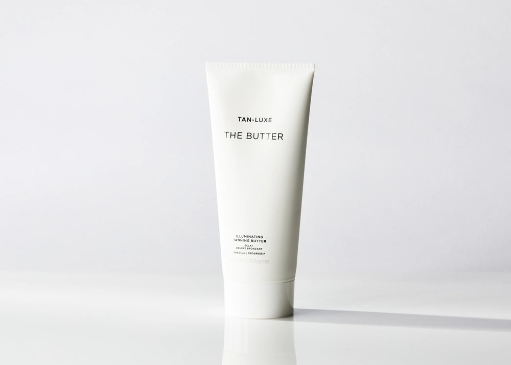 Manteca iluminadora TAN-LUXE, bronceado gradual y brillo sutil