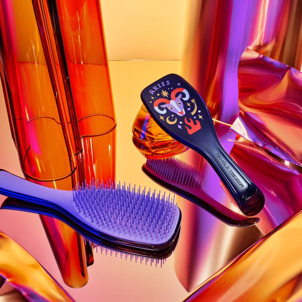 Tangle Teezer Aries diseño único facilita un peinado suave y sin tirones.
