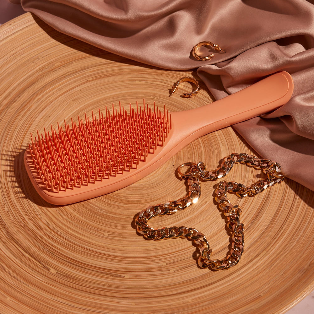 Tangle Teezer empaque sostenible con la transición a un diseño más ecológico.