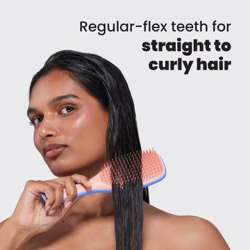 Tangle Teezer Ultimate Desenredante Apricot Blaze distribuye acondicionador de forma homogénea.