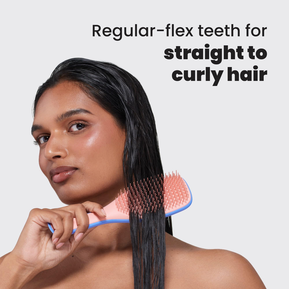 Tangle Teezer Ultimate Desenredante Apricot Blaze distribuye acondicionador de forma homogénea.
