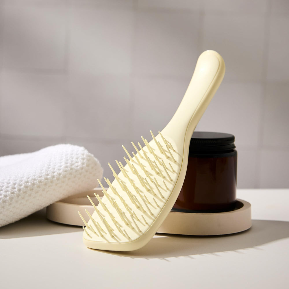 Tangle Teezer para uso en seco, peinado suave desde puntas.
