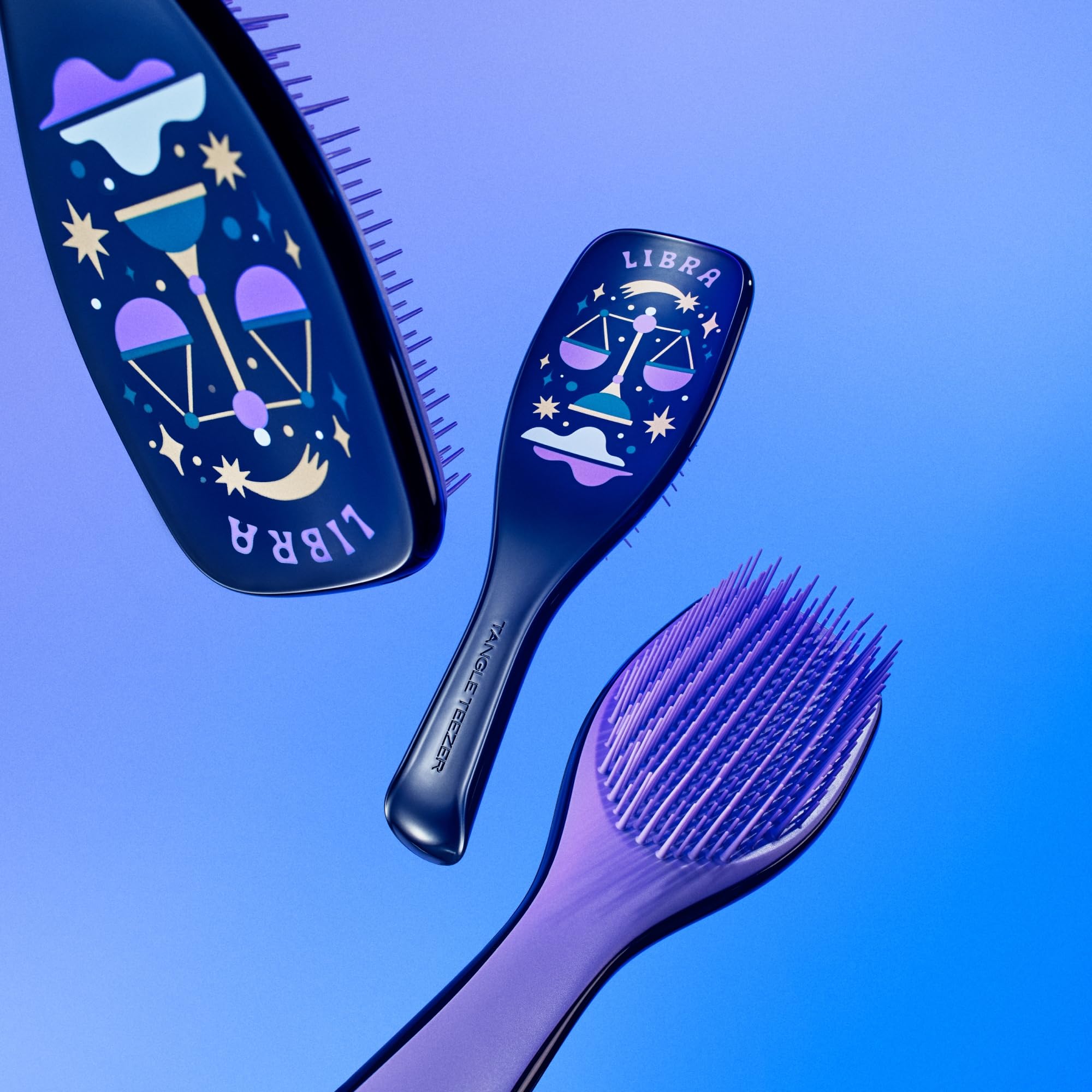 Tangle Teezer Zodiac Ultimate Detangler Libra, diseño compacto para peinado sin fricción diaria.