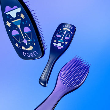 Tangle Teezer Zodiac Ultimate Detangler Libra, diseño compacto para peinado sin fricción diaria.