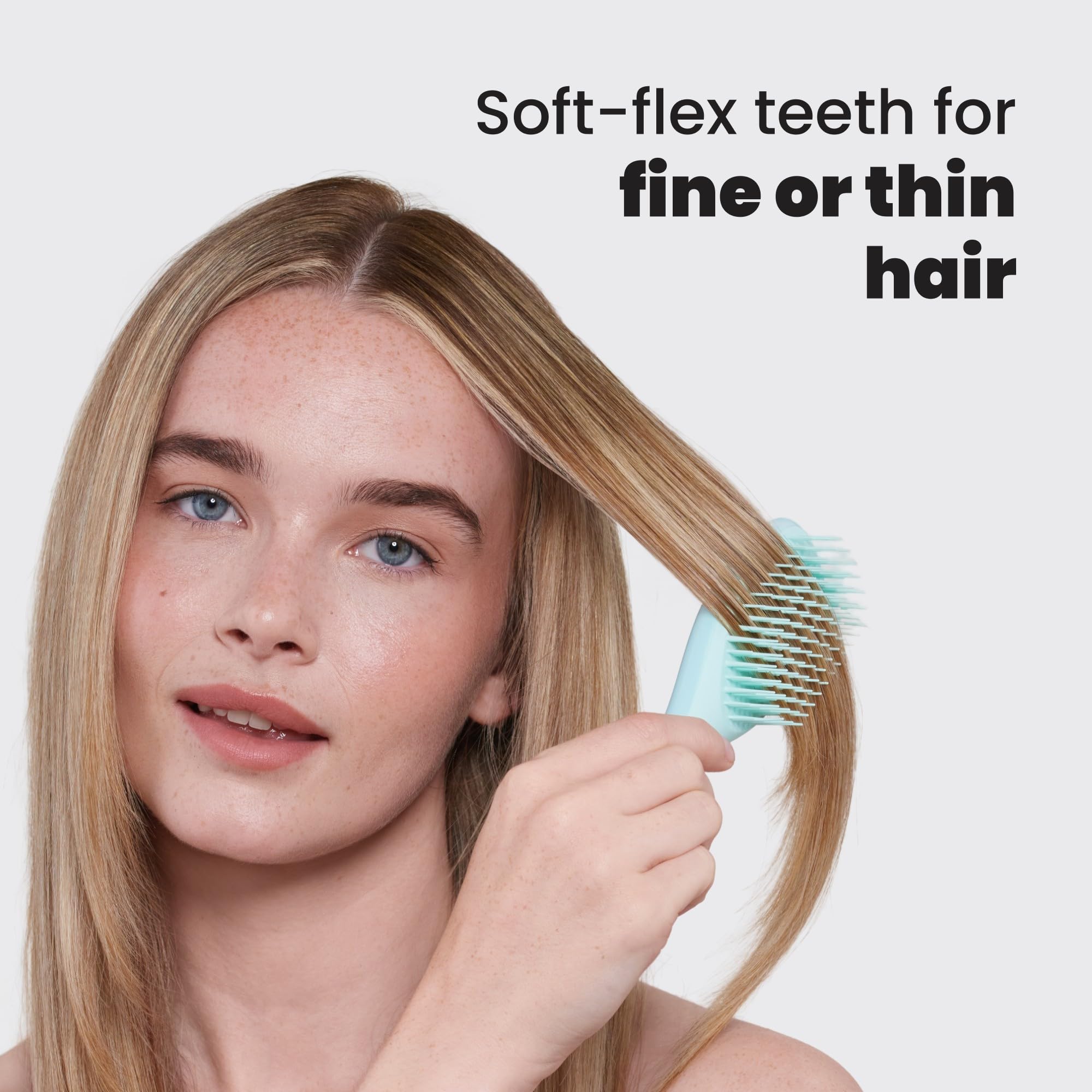 Tangle Teezer cepillo mini, ideal para niños y agarre cómodo.