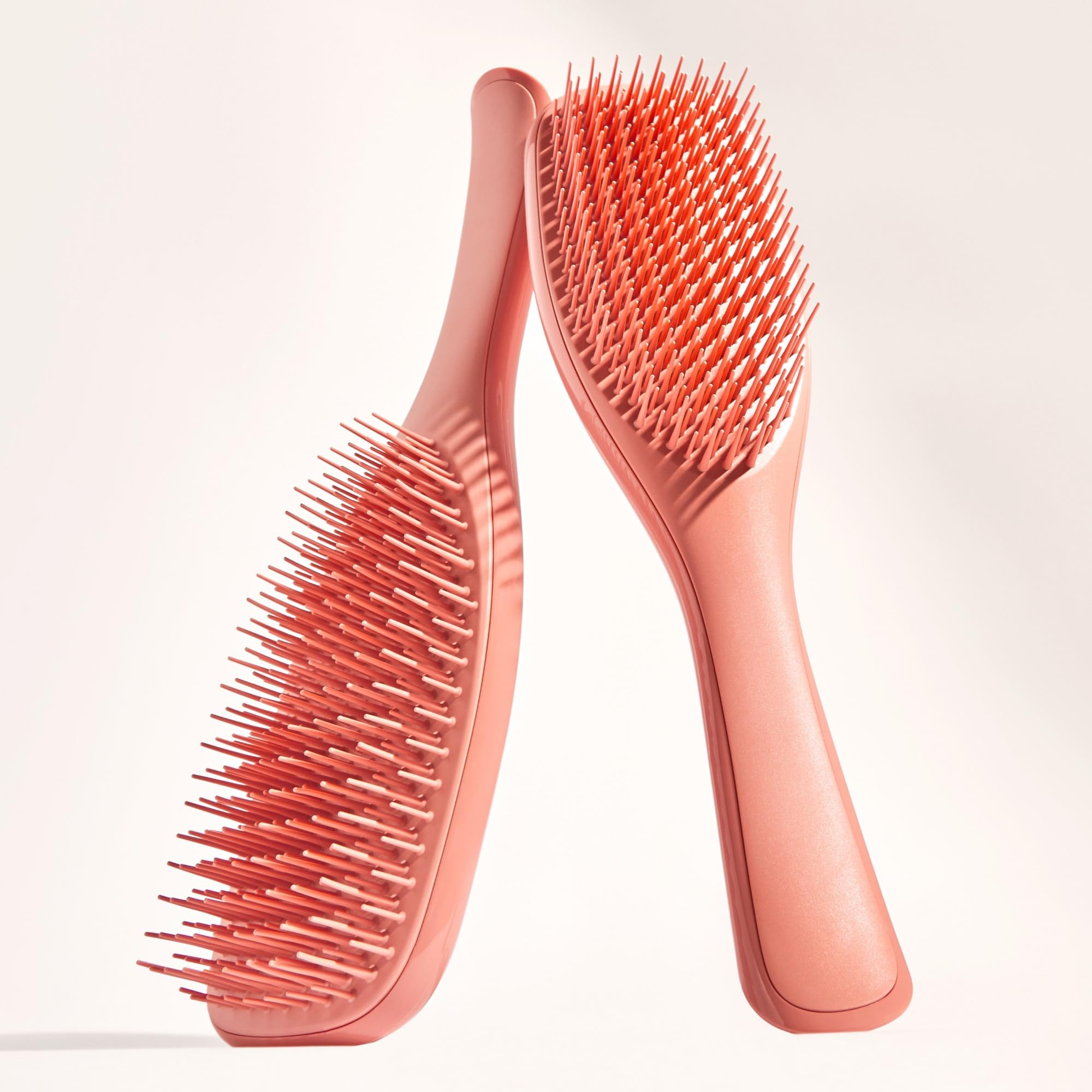 Cepillo Tangle Teezer empaque sostenible que cuida el medio ambiente.
