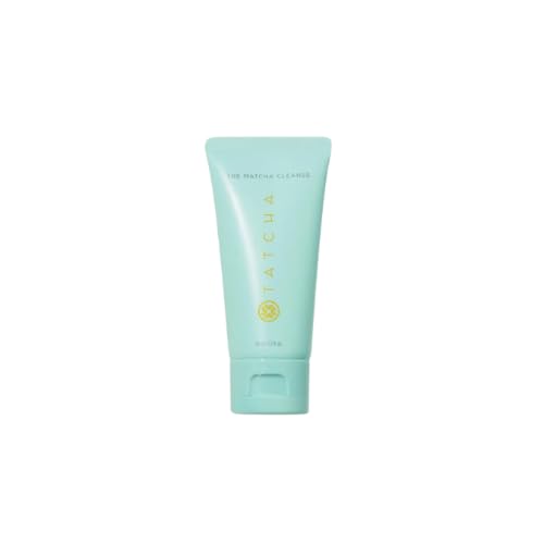 TATCHA Matcha Cleanse de viaje, botella compacta para limpieza suave de poros.
