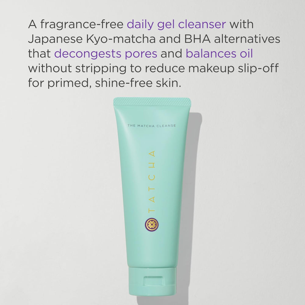 Tatcha Matcha Cleanse masaje húmedo para despertar la piel.