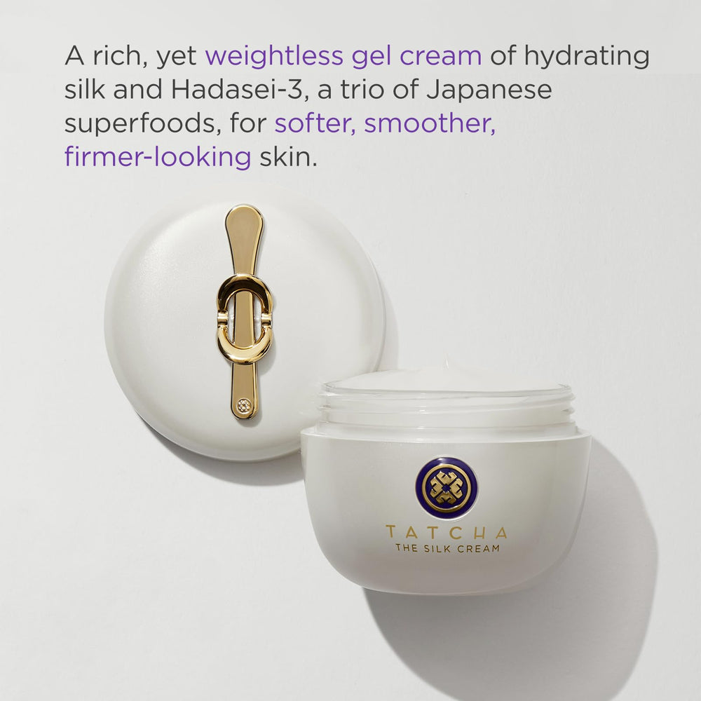 TATCHA Silk Cream aplicación con suave masaje para mejor absorción.