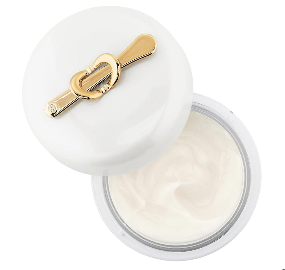 TATCHA Silk Cream: textura gel seda para una sensación suave al aplicar.