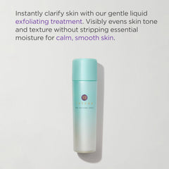 Tatcha Texture Tonic con disco de algodón para tonificar con eficacia.