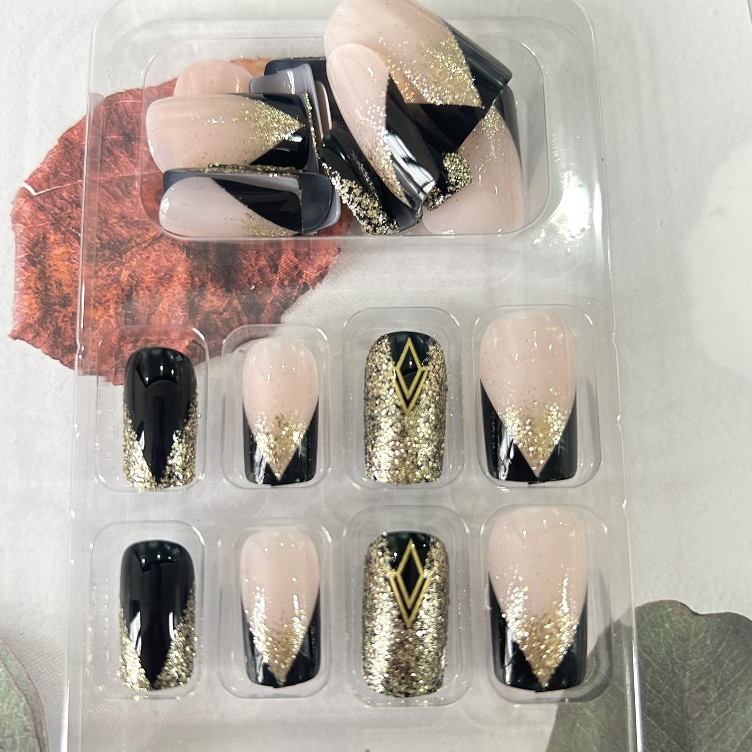 Uñas falsas TBRZTR para diversas ocasiones sociales y looks rápidos.