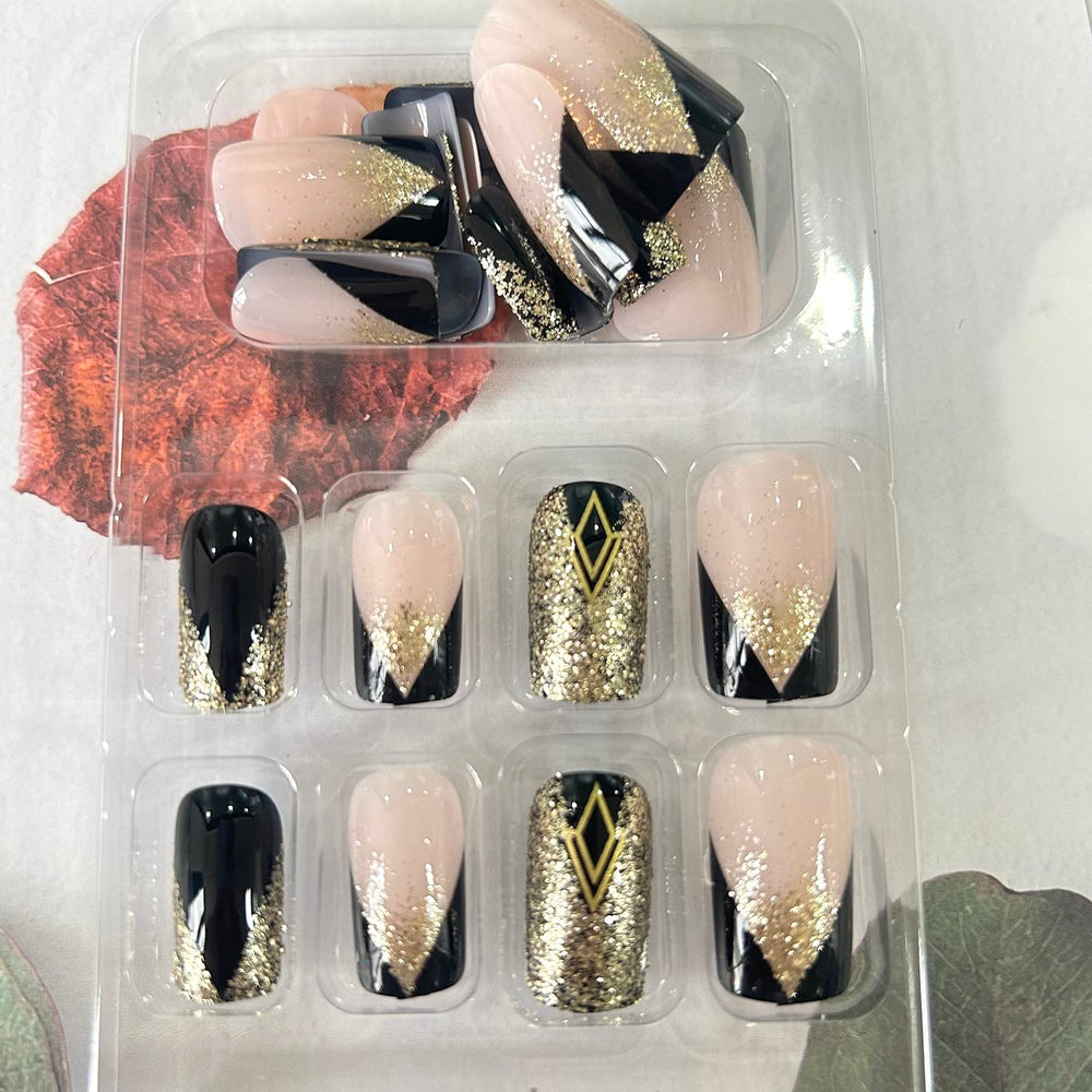 Uñas falsas TBRZTR para diversas ocasiones sociales y looks rápidos.