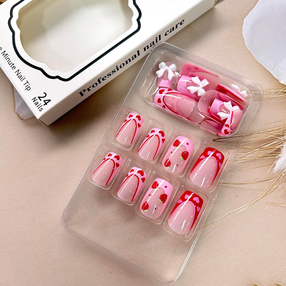 Uñas postizas de fresa adecuadas para ocasiones, fiestas y eventos sociales.