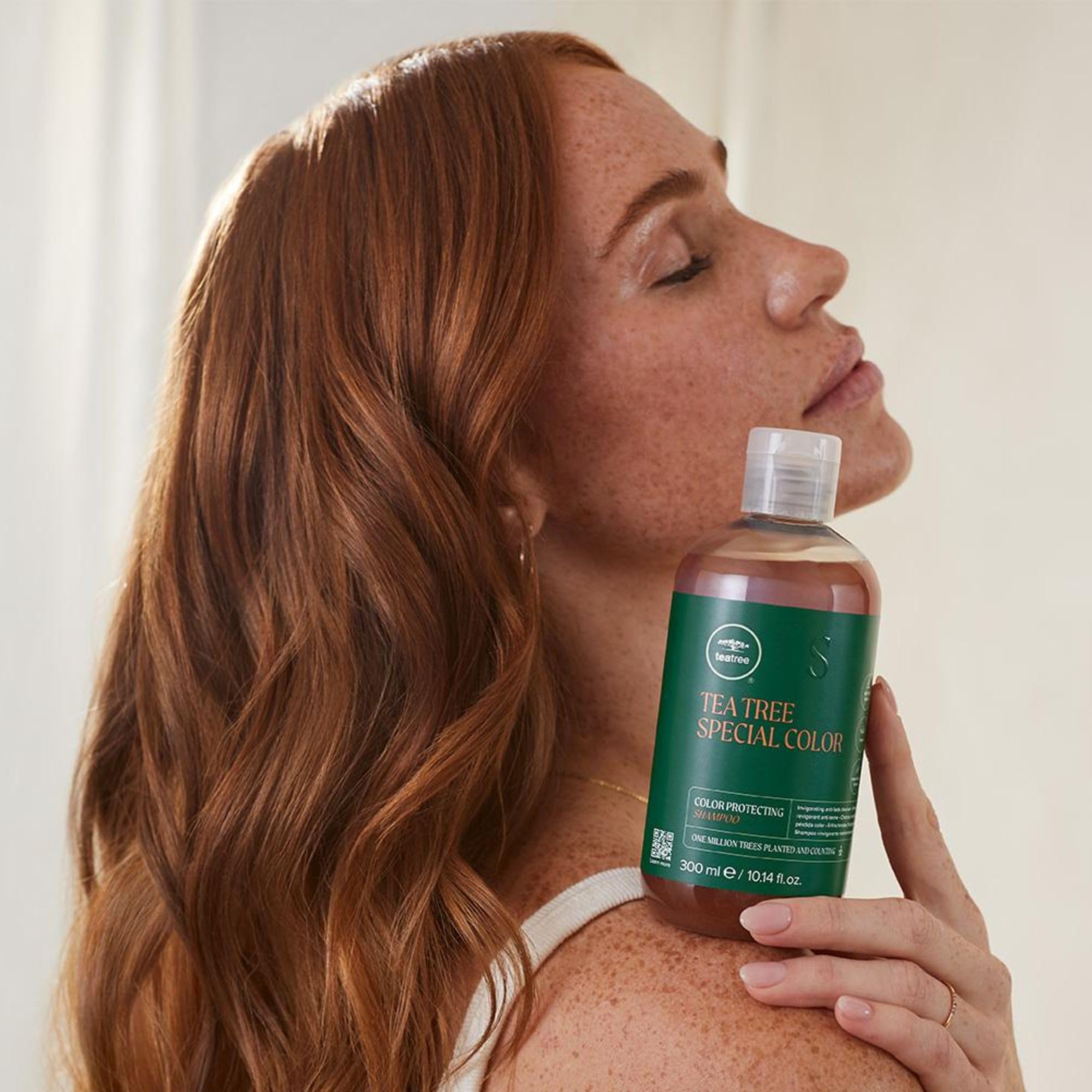 Tea Tree Special Color Shampoo detalle rooibos, protección del color.