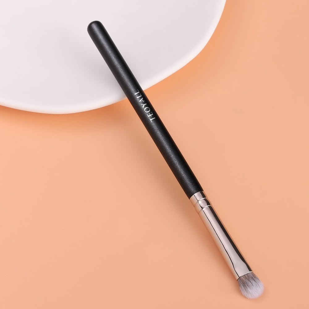 TEOYALL aplicación de concealer crema con precisión