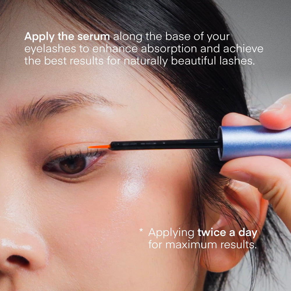 Terez & Honor Sérum sourcils applicateur pour dessiner les sourcils.