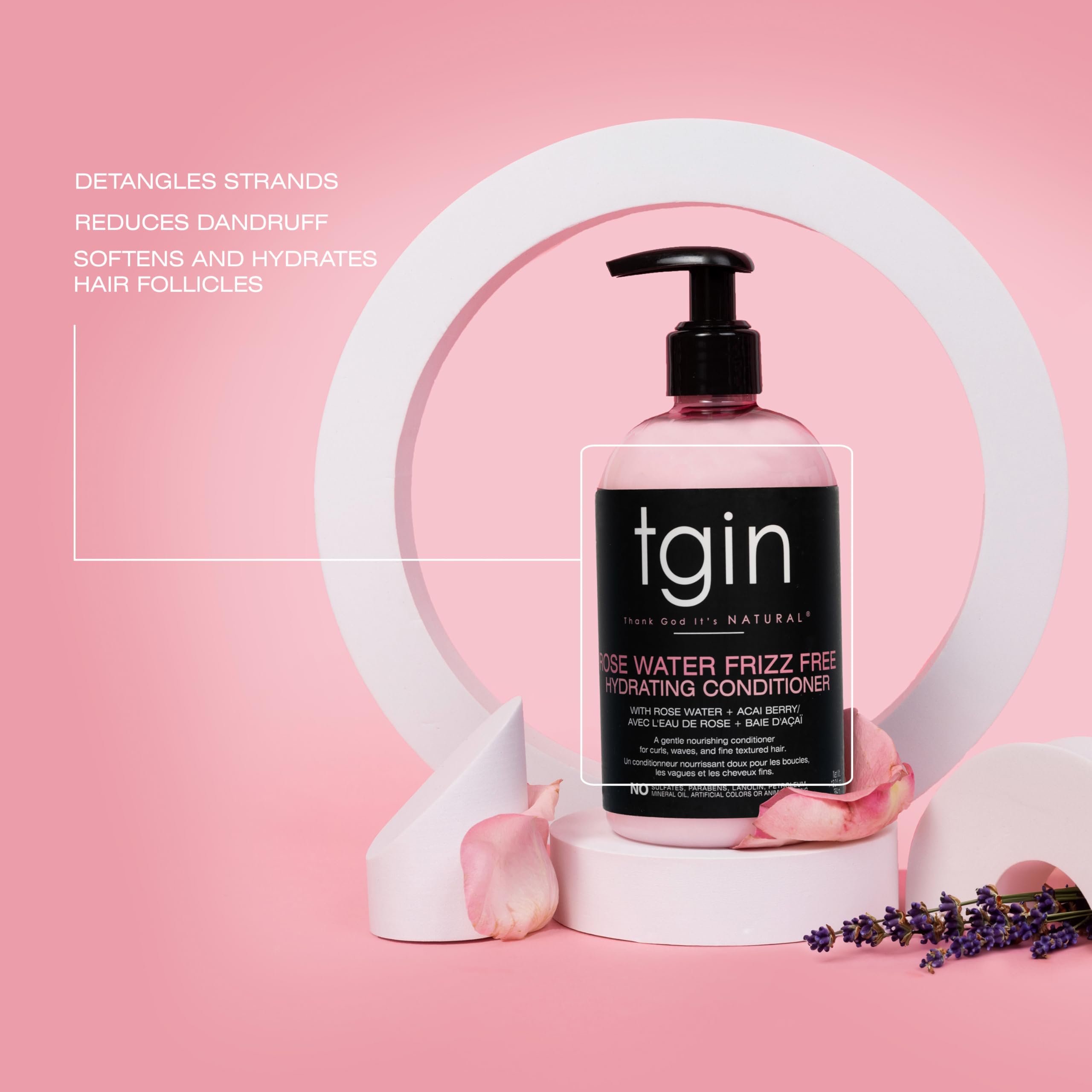 Control del frizz con tgin Rose Water para rizos definidos.