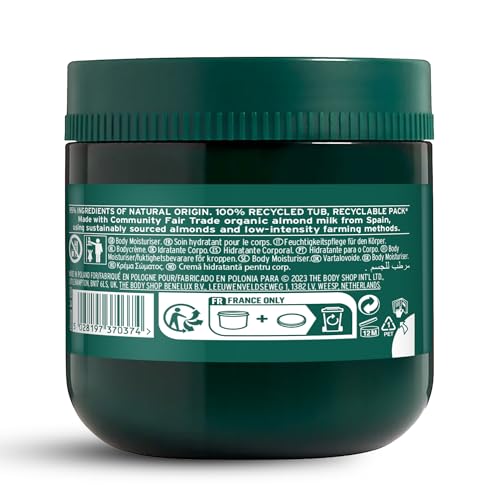 The Body Shop Almond Milk Body Yogurt durante la aplicación en la piel, sensación suave y sin pegajosidad.