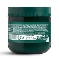 Textura gel-crema ligera de The Body Shop Moringa Body Yogurt para absorción eficiente.