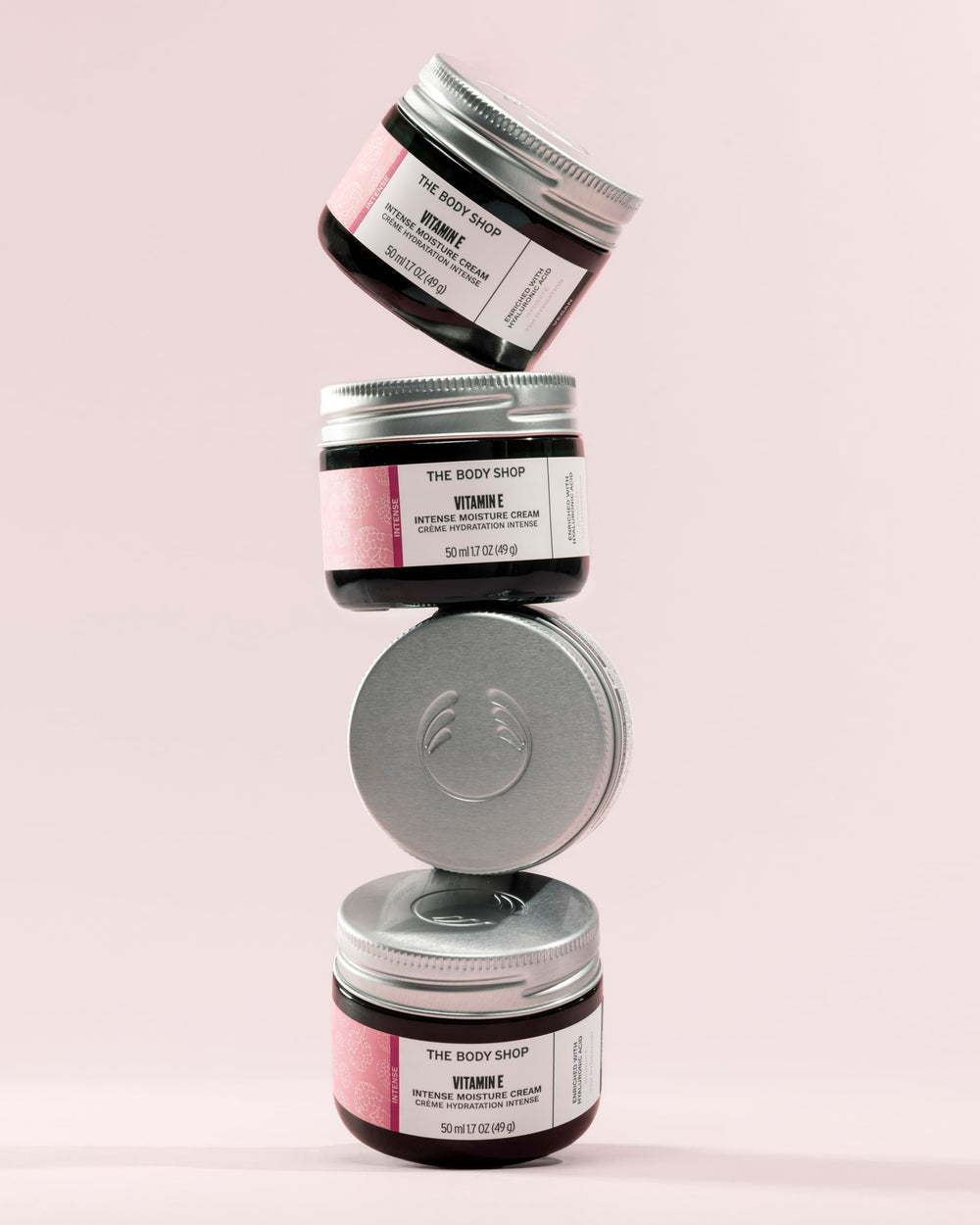 Envase vegano de The Body Shop para rutina diaria de piel.