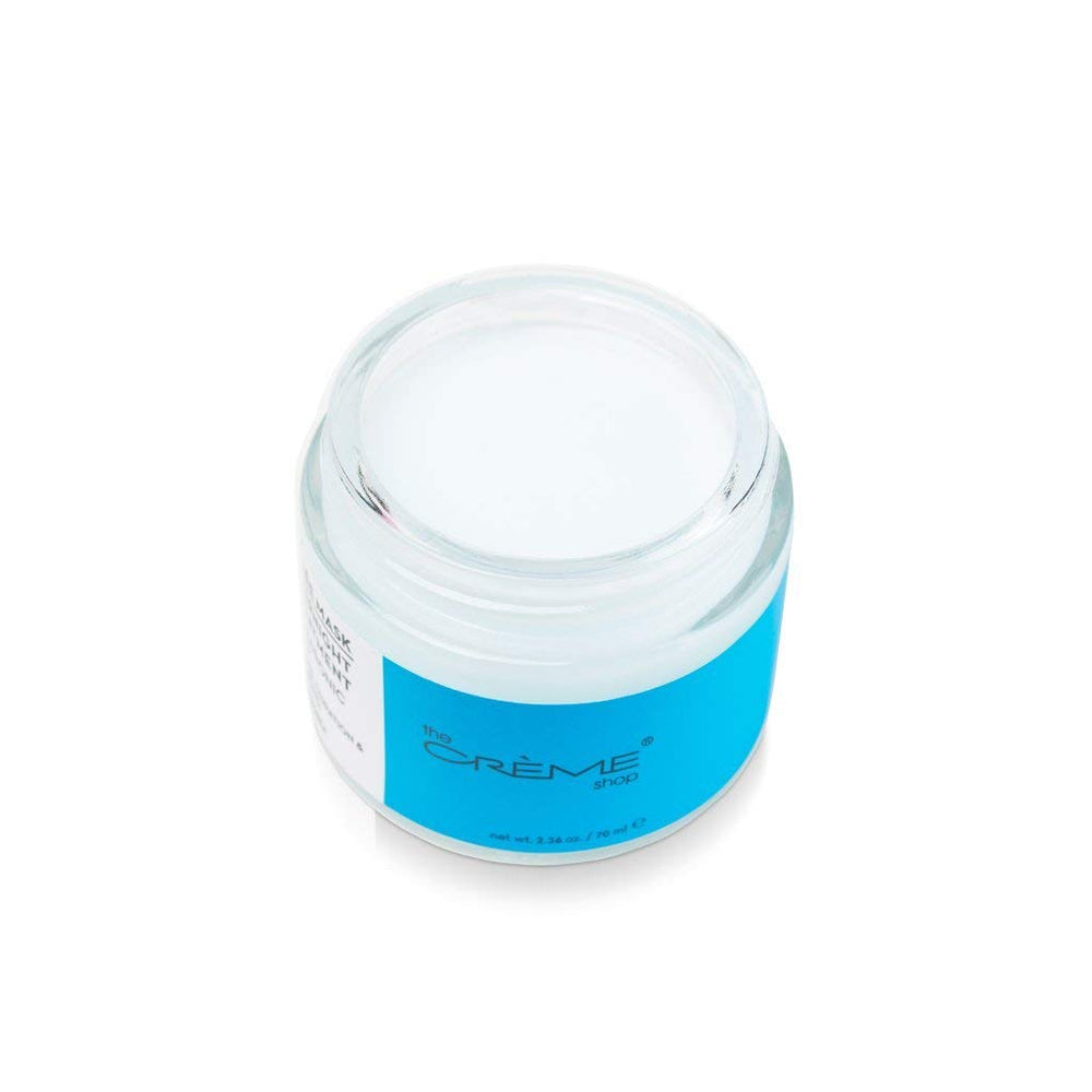 The Crème Shop mascarilla-gel-nocturna aplicada suavemente para brillo de la piel.