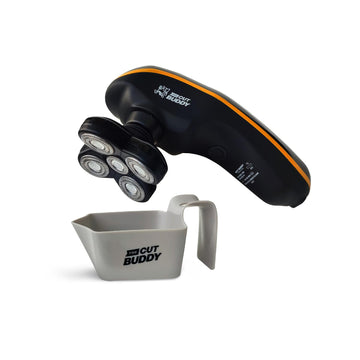 The Cut Buddy en mano con agarre ergonómico para control preciso.