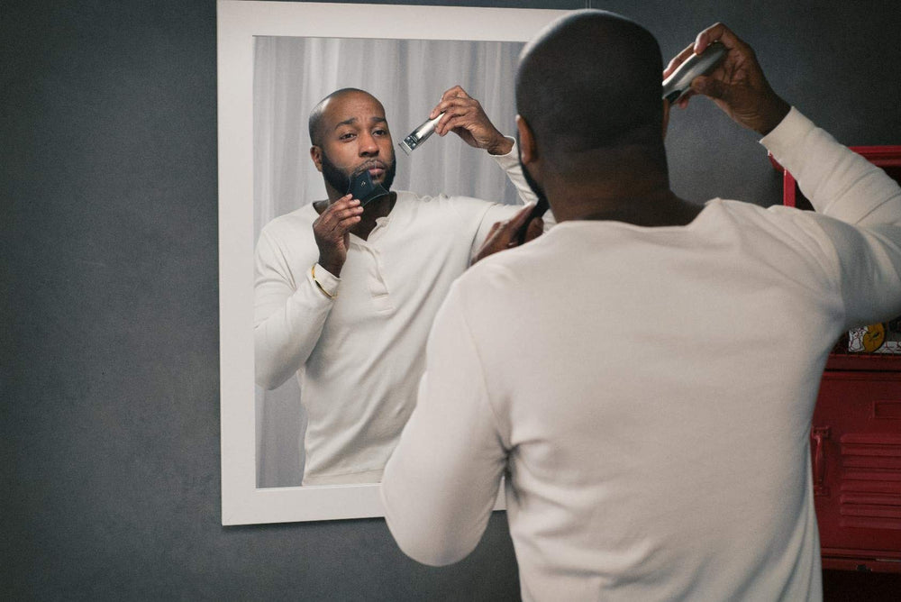 The Cut Buddy Plus - outil approuvé Shark Tank pour des contours plus nets.